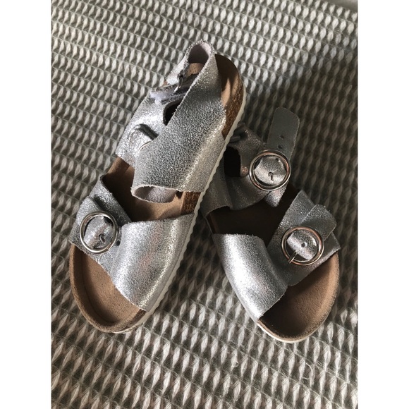 Birkenstock style sandals by Baby Zara - Picture 2 of 4